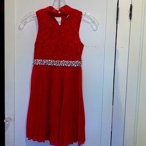 Sparkly red dress, perfect for the holidays! Or any occasion.
